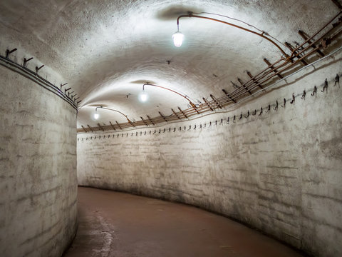 Fototapeta An underground tunnel 