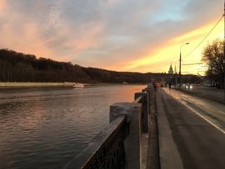 Naklejka premium city sunset 