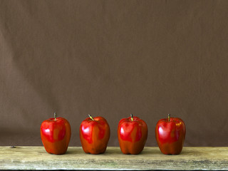 Cztery jabłka - 125475155