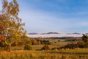 Fototapeta na wymiar Blick vom Rodderberg zum Siebengebirge im Herbst; Deutschland 