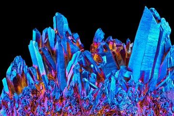 Panele Szklane  Niesamowity rzadki kryształ kwarcowy Rainbow Titanium aura na czarnym tle