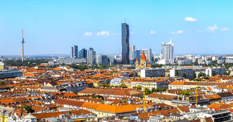 Obraz premium Panoramic View on Vienna from the top the Ferris Wheel in sunny day.