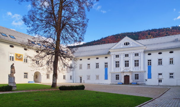 Stift Ossiach am Ossiacher See / K&auml;rnten / &Ouml;sterreich