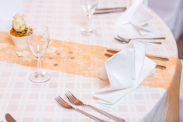 Gedeckter Tisch