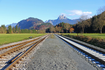 Mit der Bahn in den Urlaub. Bahnreise in den Urlaub