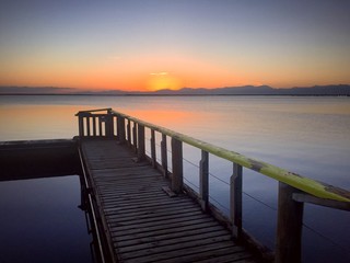 Fototapeta na wymiar Sunset on a jetty