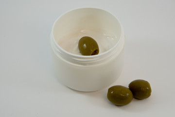 natural cosmetics. a cream that contains natural olive