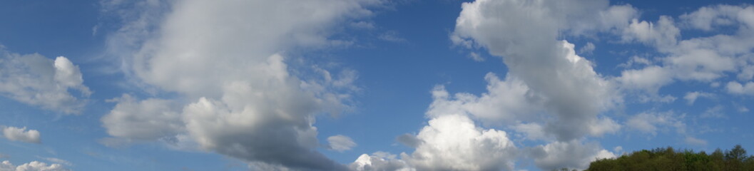 Clouds in the blue sky