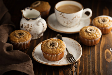 Banana muffins with coffee