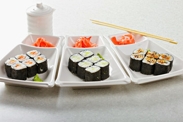 Maki sushi sets