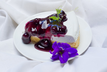 Blueberry cheese pie