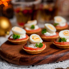 Little Tarts of Salmon, Cheese and Egg