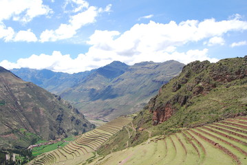 Fototapeta na wymiar Peru Ollantaytambo ruins