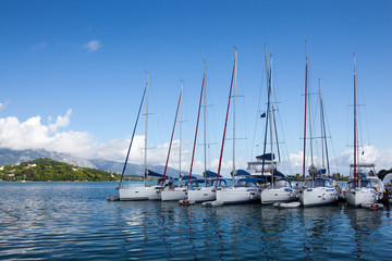 Fototapeta na wymiar White yachts in the port