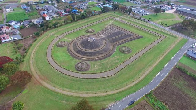 保渡田古墳群（八幡塚古墳）