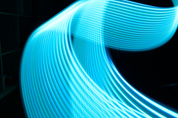 LED 를 통한 빛의 선을 표현하였습니다.