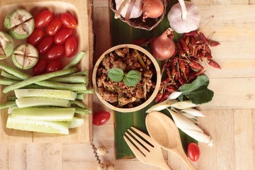 Spicy pork pastes delicious with fresh vegetables.