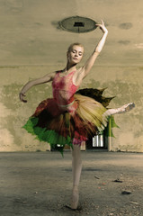 Portrait of the ballerina in ballet pose