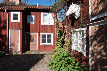 Strassendetails Schilder und Höfe in Eksjö, der Holzstadt,Smaland Schweden