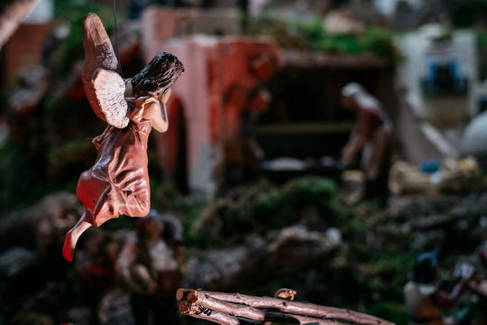 Nativity scene figurines