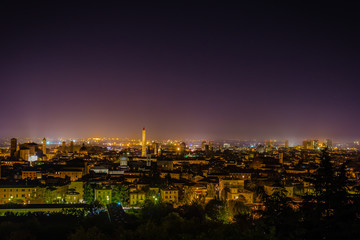 Fototapeta na wymiar Bologna by night