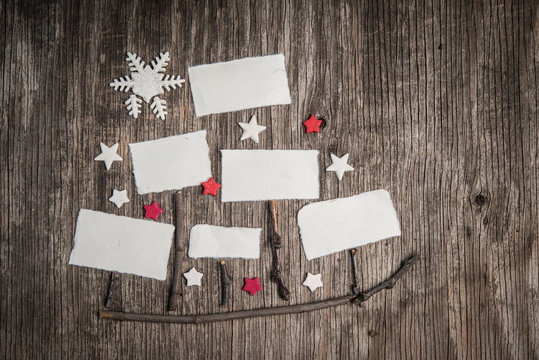 Group of empty notes of New Year resolutions