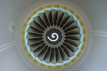 Turbine blades of a turbojet engine