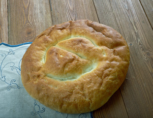 Matnakash  bread,