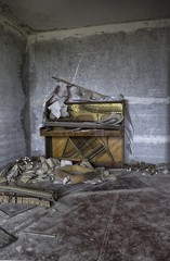 Klavier in Prypjat bei Chernobyl