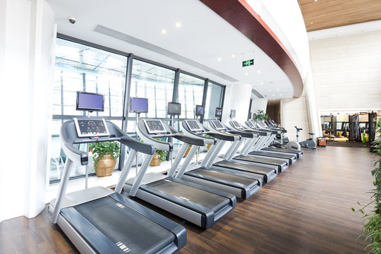 design and equipment in modern gym
