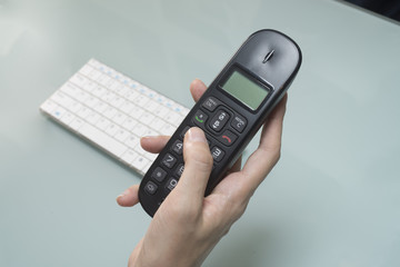 Telefono e comunicazioni in ufficio