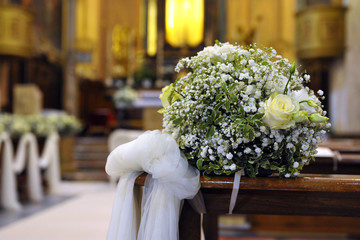 Fiori in chiesa