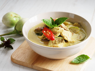 green curry chicken,thai food