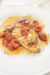 Pesce spada alla pizzaiola