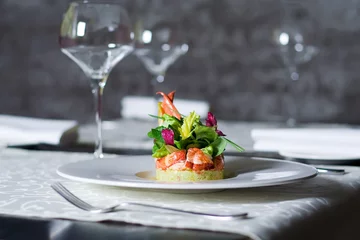 Fotobehang Crab meat appetizer, seafood delicacy in restaurant interior © Prostock-studio