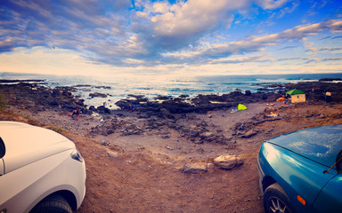Paisaje mar y costa.Viajes por carretera.Coches y aventuras.Estilo de vida viajando en coche