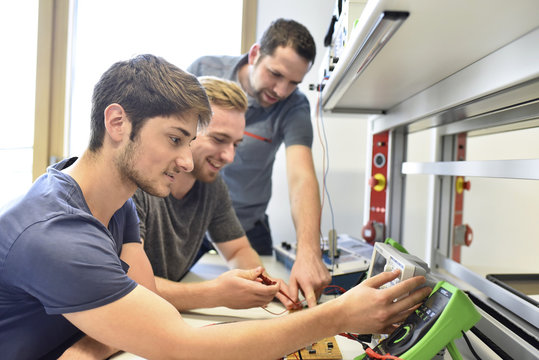 Technical instructor teaching students