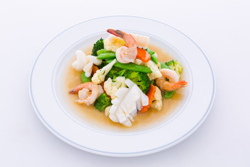 Stir-fried broccoli, carrot and shrimp