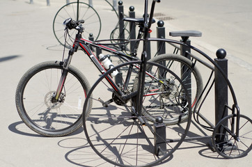 Naklejka na ściany i meble parked bicycles 