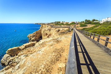 Fototapeta na wymiar Beautiful coast in Carvoeiro, Algarve, Portugal