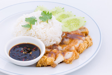 Steamed rice with crispy roast pork