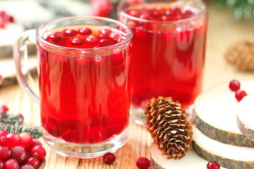 Cranberry drink and fresh berries