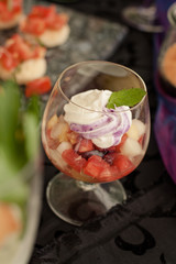 Obstsalat im Glas