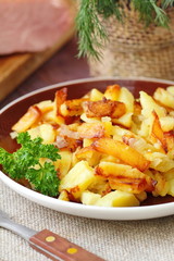 Roasted potato with fresh herbs