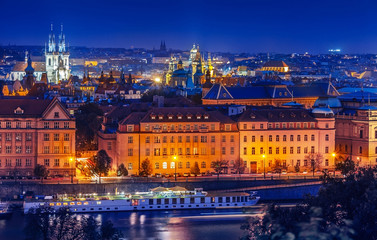 Fototapeta na wymiar Sunset landscape view to Vltava river in Prague