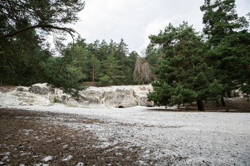 Sandsteinhöhlen bei Blankenburg; Harz, Sommer 