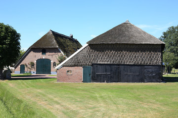 Fototapeta na wymiar Historic farm in The Netherlands