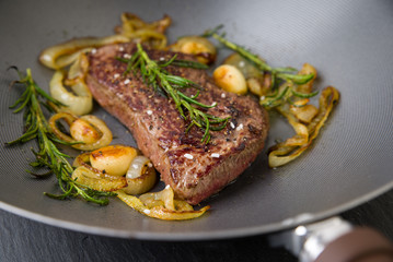 Rinderfilet in Pfanne