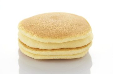 白背景の被写界深度が浅いパンケーキ
