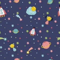 Vlies Fototapete Kosmos Raum interstellare Reisen Cartoon nahtlose Muster. Fliegendes Raumschiff, süße Alien-Mädchen mit Zöpfen, bunten Sternen, Kometen, Saturn- und Erdplaneten-Vektorillustrationen auf dunkelblauem Hintergrund